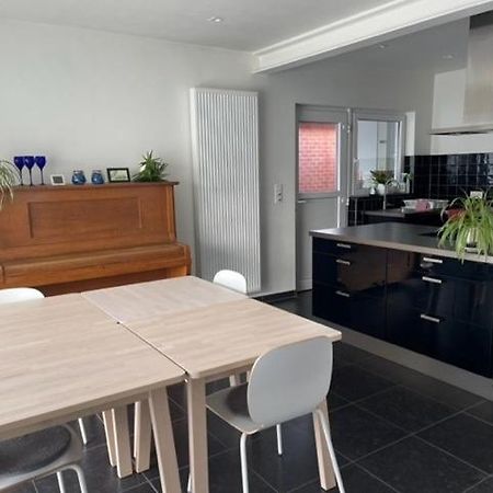 Fokus Praktijkhuis Hotel Десел Екстериор снимка